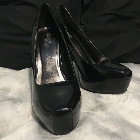 Black pumps - Picture 2 of 3